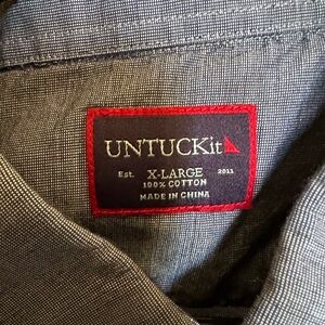 Men’s Untuck it Dress shirt size XL